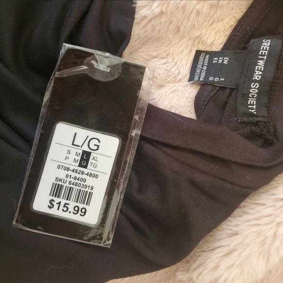 NWT Streetwear Society Black Open Back Crop Top - Picture 4 of 5